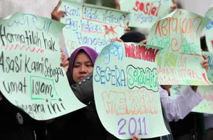 Malaysia turns towards democracy – but leaves LGBT rights behind