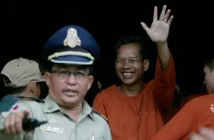 Cambodia’s Government Should Stop Silencing Journalists, Media Outlets
