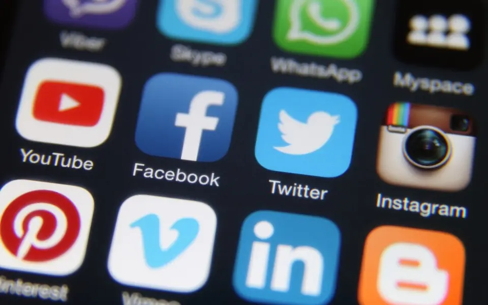 End online attacks against female MPs in SE Asia